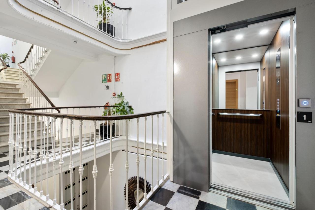 Malaga City Suites Ngoại thất bức ảnh